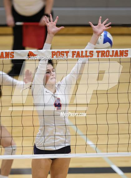 Thumbnail 1 in Pocatello vs Bonneville (IHSAA 4A First Round) photogallery.