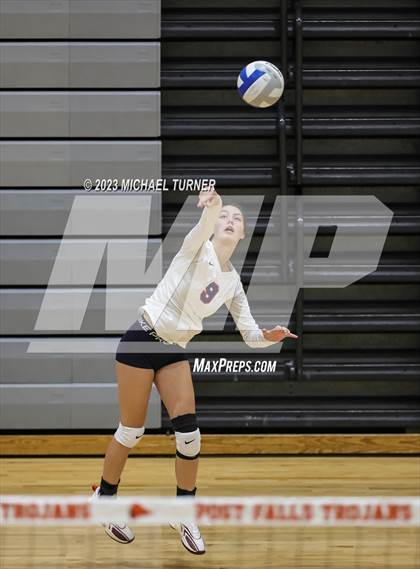 Thumbnail 2 in Pocatello vs Bonneville (IHSAA 4A First Round) photogallery.