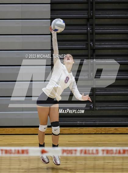 Thumbnail 1 in Pocatello vs Bonneville (IHSAA 4A First Round) photogallery.