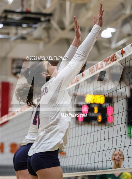Thumbnail 2 in Pocatello vs Bonneville (IHSAA 4A First Round) photogallery.