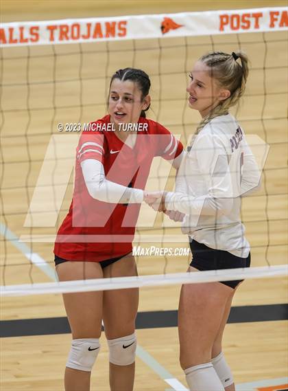 Thumbnail 3 in Pocatello vs Bonneville (IHSAA 4A First Round) photogallery.