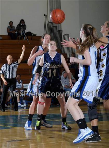 Thumbnail 3 in Shoreham-Wading River @ Elwood-Glenn (Class A Semi-Finals) photogallery.