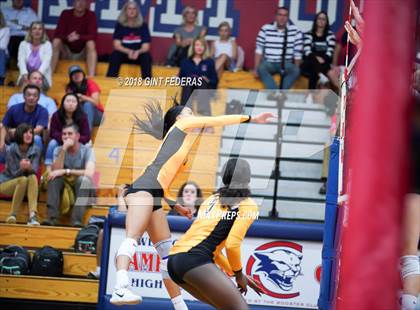 Thumbnail 2 in Bishop O'Dowd @ Campolindo photogallery.