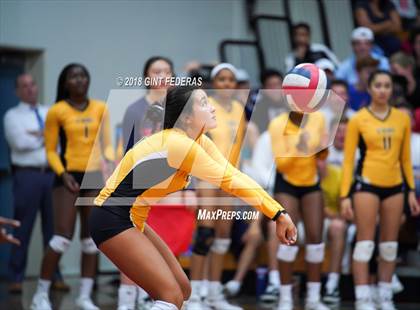 Thumbnail 3 in Bishop O'Dowd @ Campolindo photogallery.