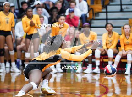 Thumbnail 2 in Bishop O'Dowd @ Campolindo photogallery.