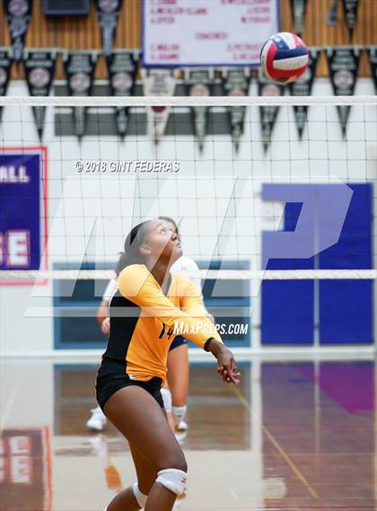 Thumbnail 3 in Bishop O'Dowd @ Campolindo photogallery.