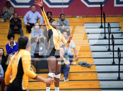 Thumbnail 3 in Bishop O'Dowd @ Campolindo photogallery.