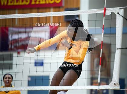 Thumbnail 3 in Bishop O'Dowd @ Campolindo photogallery.