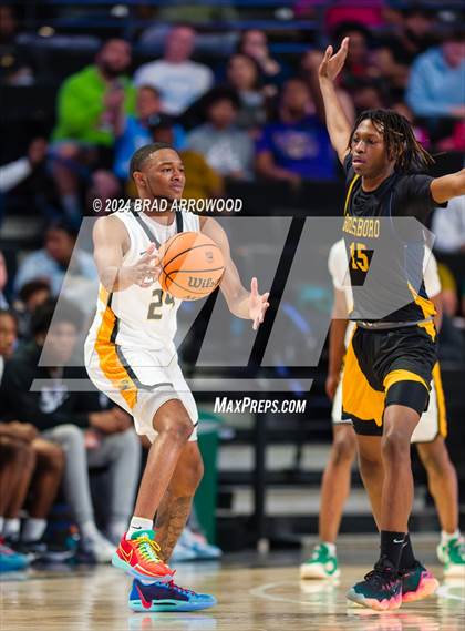 Thumbnail 2 in Goldsboro vs Farmville Central (NCHSAA 2A Regional Final) photogallery.