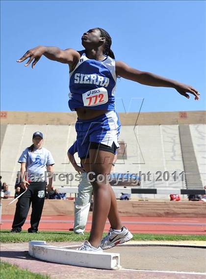 Thumbnail 3 in Sacramento Meet of Champions (Girls Shot Put) photogallery.