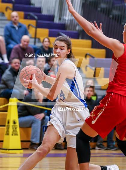 Thumbnail 3 in Saratoga Springs vs. Holy Redeemer (Amsterdam Holiday College Showcase) photogallery.
