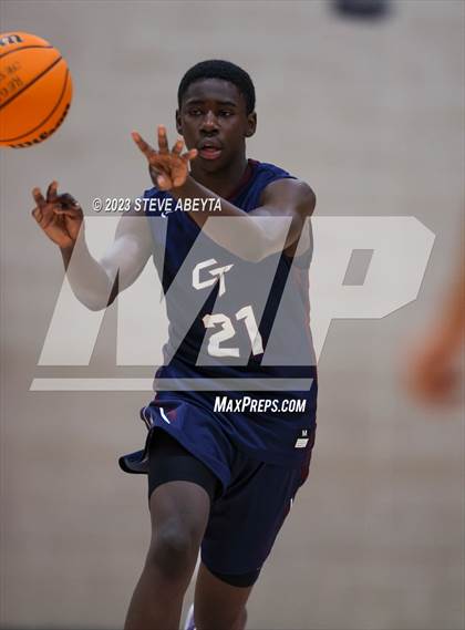 Thumbnail 3 in Cherokee Trail @ Regis Jesuit photogallery.