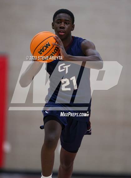 Thumbnail 2 in Cherokee Trail @ Regis Jesuit photogallery.
