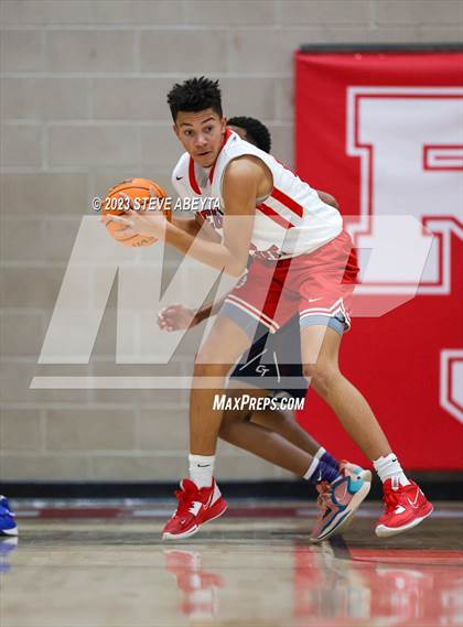 Thumbnail 3 in Cherokee Trail @ Regis Jesuit photogallery.