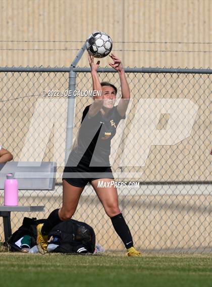 Thumbnail 3 in Incarnate Word vs East Central (NEISD Soccer Showcase) photogallery.