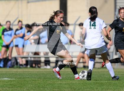 Thumbnail 1 in Incarnate Word vs East Central (NEISD Soccer Showcase) photogallery.