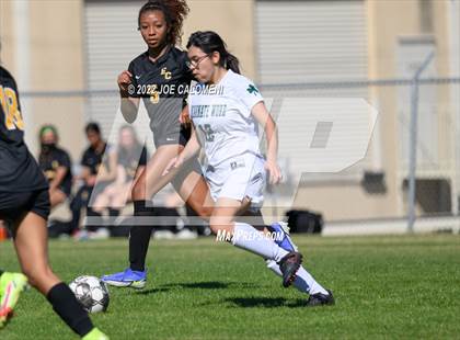 Thumbnail 2 in Incarnate Word vs East Central (NEISD Soccer Showcase) photogallery.