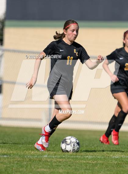 Thumbnail 3 in Incarnate Word vs East Central (NEISD Soccer Showcase) photogallery.