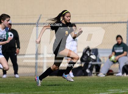 Thumbnail 3 in Incarnate Word vs East Central (NEISD Soccer Showcase) photogallery.