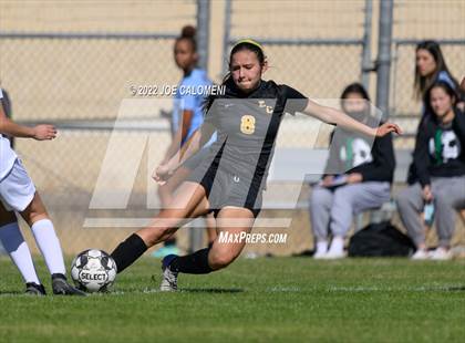 Thumbnail 3 in Incarnate Word vs East Central (NEISD Soccer Showcase) photogallery.