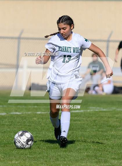 Thumbnail 3 in Incarnate Word vs East Central (NEISD Soccer Showcase) photogallery.