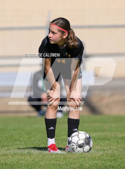 Thumbnail 1 in Incarnate Word vs East Central (NEISD Soccer Showcase) photogallery.