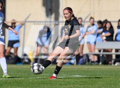 Thumbnail 3 in Incarnate Word vs East Central (NEISD Soccer Showcase) photogallery.