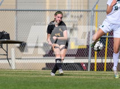 Thumbnail 2 in Incarnate Word vs East Central (NEISD Soccer Showcase) photogallery.