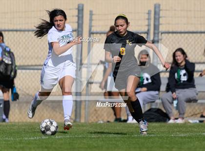 Thumbnail 1 in Incarnate Word vs East Central (NEISD Soccer Showcase) photogallery.