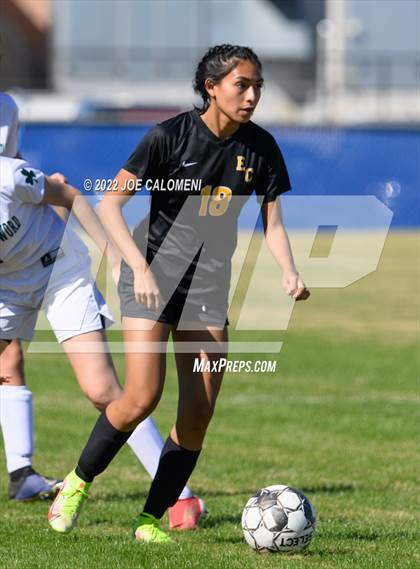 Thumbnail 2 in Incarnate Word vs East Central (NEISD Soccer Showcase) photogallery.