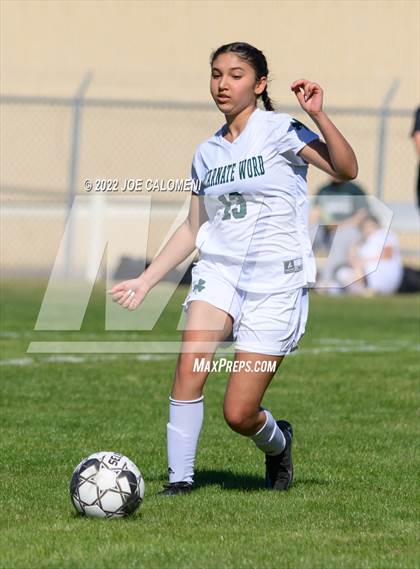 Thumbnail 1 in Incarnate Word vs East Central (NEISD Soccer Showcase) photogallery.