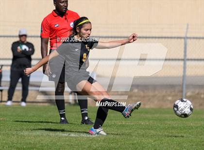 Thumbnail 3 in Incarnate Word vs East Central (NEISD Soccer Showcase) photogallery.