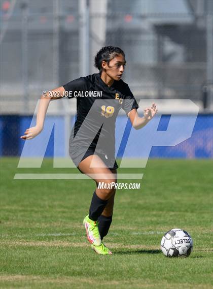 Thumbnail 1 in Incarnate Word vs East Central (NEISD Soccer Showcase) photogallery.