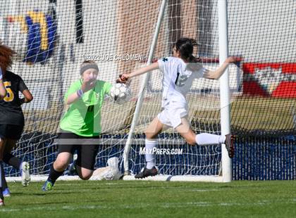 Thumbnail 3 in Incarnate Word vs East Central (NEISD Soccer Showcase) photogallery.