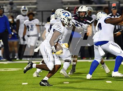 Thumbnail 3 in Daingerfield vs. Waskom (UIL 3A D2 Area Playoff) photogallery.