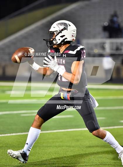 Thumbnail 3 in Daingerfield vs. Waskom (UIL 3A D2 Area Playoff) photogallery.