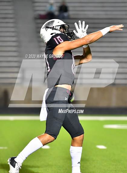 Thumbnail 3 in Daingerfield vs. Waskom (UIL 3A D2 Area Playoff) photogallery.