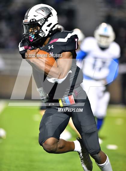 Thumbnail 2 in Daingerfield vs. Waskom (UIL 3A D2 Area Playoff) photogallery.