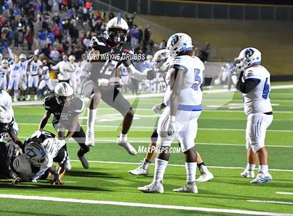 Thumbnail 2 in Daingerfield vs. Waskom (UIL 3A D2 Area Playoff) photogallery.