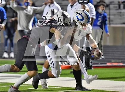Thumbnail 3 in Daingerfield vs. Waskom (UIL 3A D2 Area Playoff) photogallery.