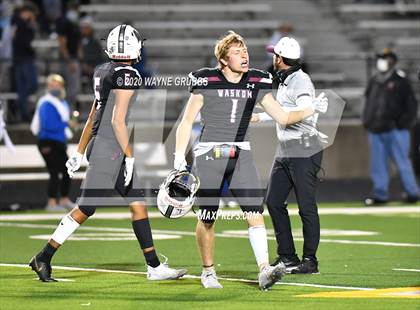 Thumbnail 3 in Daingerfield vs. Waskom (UIL 3A D2 Area Playoff) photogallery.
