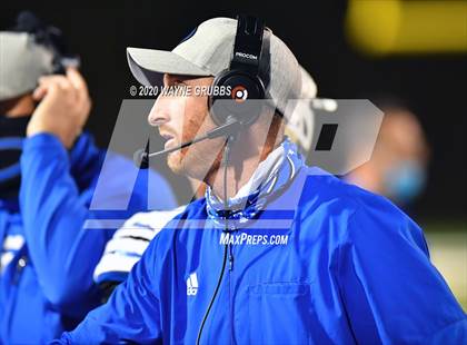 Thumbnail 2 in Daingerfield vs. Waskom (UIL 3A D2 Area Playoff) photogallery.