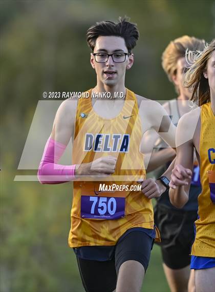 Thumbnail 2 in Delta Eagle Invitational photogallery.