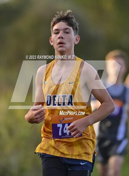 Thumbnail 3 in Delta Eagle Invitational photogallery.
