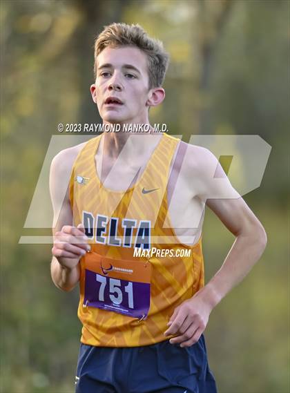 Thumbnail 3 in Delta Eagle Invitational photogallery.