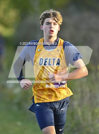 Thumbnail 1 in Delta Eagle Invitational photogallery.