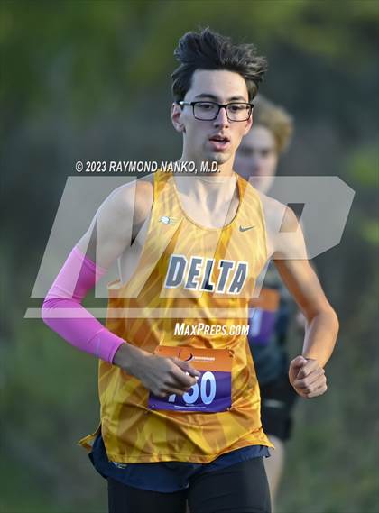 Thumbnail 3 in Delta Eagle Invitational photogallery.
