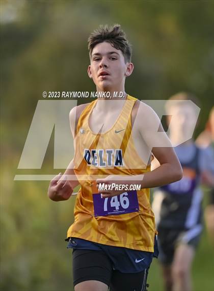 Thumbnail 2 in Delta Eagle Invitational photogallery.