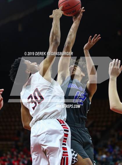 Thumbnail 3 in Rangeview vs Grandview (CHSAA 5A Great 8) photogallery.