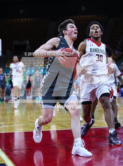 Thumbnail 3 in Rangeview vs Grandview (CHSAA 5A Great 8) photogallery.